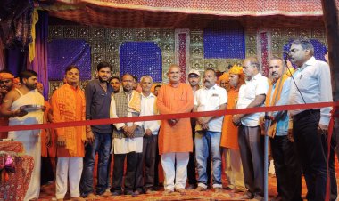 काली माता मंदिर में रुद्र महायज्ञ के सातवें दिन भाजपा नेता आनंद शाही ने फीता काटकर किया रासलीला कार्यक्रम का शुभारंभ