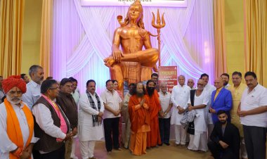 मानस विश्वास स्वरूपम् हुआ रामकथा का नामकरण, विश्वास के स्वरूप का विश्वार्पण - बापू