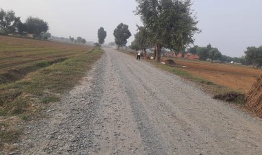 पीडब्लूडी ठेकेदार की लापरवाही: 2 माह पहले खोदकर सड़क कर दी खराब, अभीतक शुरू नही हुआ निर्माण कार्य