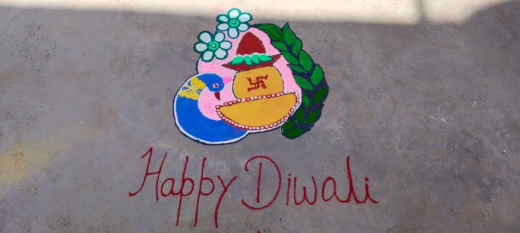 दीपावली महोत्सव धूमधाम से मनाया नन्हे-मुन्ने बच्चों ने दी सुंदर सुंदर प्रस्तुति