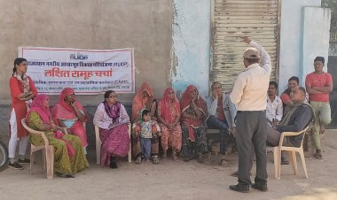 सामुदायिक जागरूकता एवं जन सहभागिता इकाई ने सीवर कनेक्शन के लिए लोगो को किया जागरूक