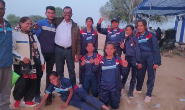 अलवर जिले की 17 वर्षीय वर्ग रग्बी छात्रा टीम ने राज्य स्तर पर तृतीय स्थान प्राप्त किया