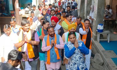 रामगढ़ विधानसभा क्षेत्र में जगह-जगह हो रहा  भाजपा की जन आक्रोश यात्रा का भव्य स्वागत