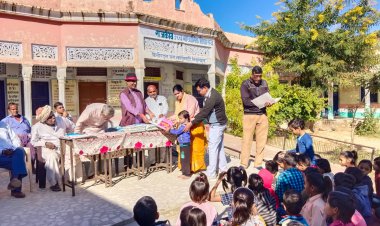 किशोरपुरा के राजकीय विद्यालय में हुआ निशुल्क पोशाक वितरण