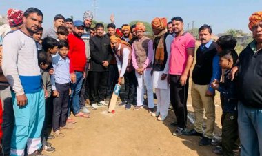 गांव खानसूरजापुर में शीत कालीन क्रिकेट प्रतियोगिता का हुआ शुभारंभ