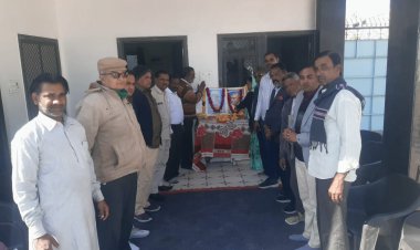 कांग्रेस ने मनाया अपना 138वां स्थापना दिवस,  सोलंकी बोली देश के सर्वांगीण विकास में कांग्रेस पार्टी का योगदान रहा