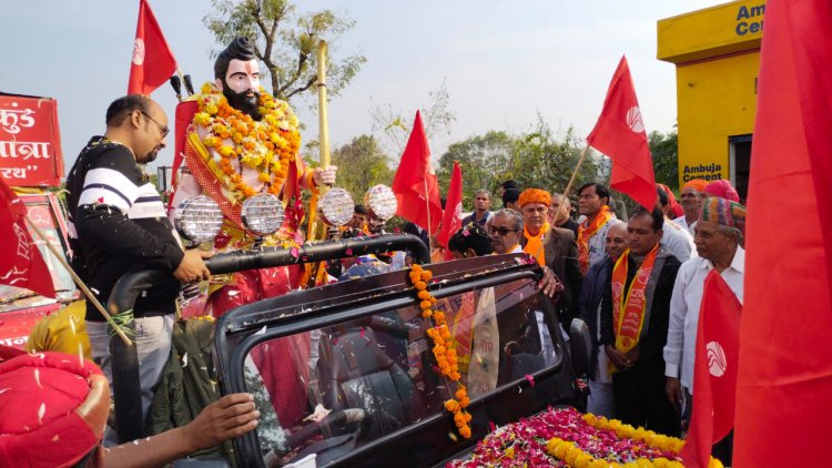 भगवान परशुराम अमृत भारत रथ आमंत्रण यात्रा का मंगलवाड़ टोल पर हुआ भव्य स्वागत