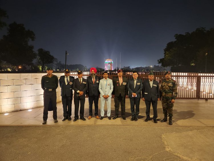 सेना अध्यक्ष के आवास पर आयोजित विजय दिवस समारोह में शामिल हुए दलेलपुरा के कैप्टन रामनिवास ताखर