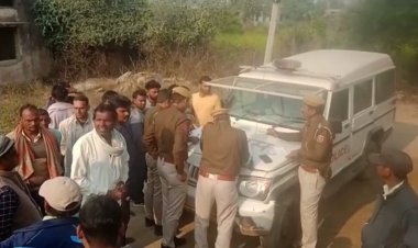 बाइक पर सवार भाई-बहिन को तेज रफ्तार ट्रेलर ने मारी टक्कर, मौके पर दोनो की दर्दनाक मौत