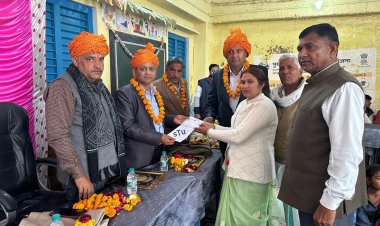 कठूमर गर्ल सकूल मे वार्षिकोत्सव एवं भामाशाह प्रतिभा सम्मान समारोह का हुआ आयोजन