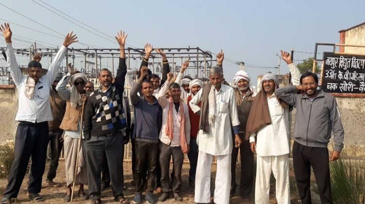 कडाके की ठंड और बिजली संकट: किसानों को नहीं मिल रही सिचाई के लिए दिन में पर्याप्त बिजली