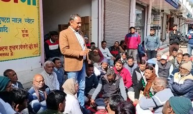 बानसूर के व्यापारियों ने लूट के मामले का खुलासा करने को लेकर पुलिस को दिया अल्टीमेटम