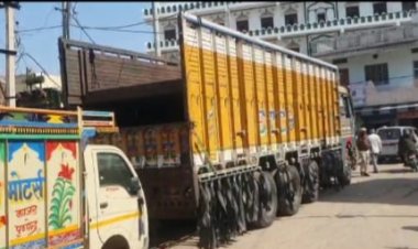 रेलवे फाटक पर पुलिस की कार्यवाही:ट्रक मे निर्दयता से ठूंसठूंस कर भरे 39 पशु कराए मुक्त, चालक गिरफ्तार