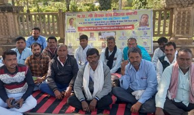 7 सूत्री मांगों को लेकर गौ सेवक संघ का तीन दिवसीय धरना प्रदर्शन