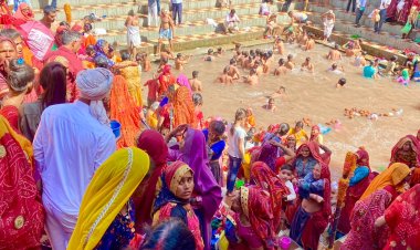 सोमवती अमावस्या पर लोहार्गल धाम में हुआ महा कुंभ स्नान :श्रद्धालुओं ने सूर्य कुंड में लगाई डुबकी