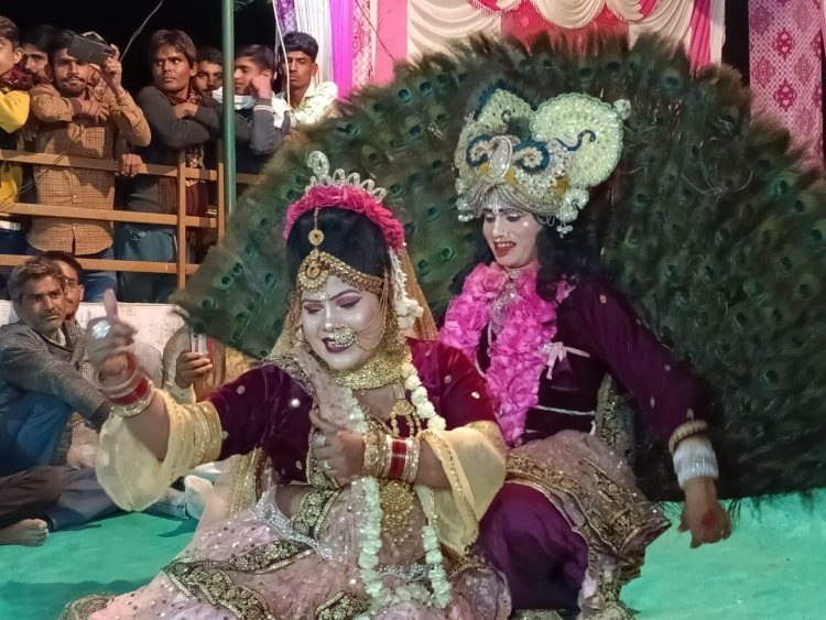 बाघोली में श्याम महोत्सव में  कलाकारों ने भगवान की दिखाई विभिन्न प्रकार की झांकियां:खेली फूलों की होली