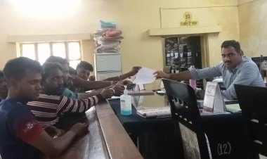 अस्थाई सफाई कर्मचारियों ने 3 सूत्री मांगों को लेकर SDM  को सौंपा ज्ञापन