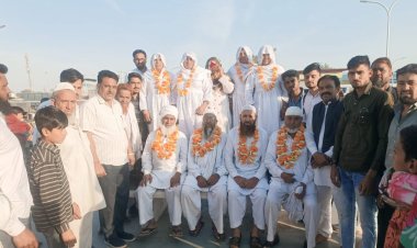उमराह यात्रा से लौटे यात्रियों का हुआ स्वागत, रूण से 10 यात्री गए थे यात्रा पर