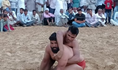 बाघोली में शीतला माता के मेले में पुरुष वर्ग में निक्कू खोरी को हराकर जयरामपुरा के नेतराम ने जीती 3100 रु की अंतिम कुश्ती