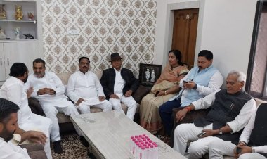 केन्द्रीय मंत्री संजीव बालीयान पहुंचे मकराना, कार्यकर्ताओं से की चर्चा