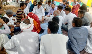 नीमकाथाना जिले में शामिल नहीं करने को लेकर गुढ़ा गोरजी के सामने 5 दिन से चल रहा है धरना प्रदर्शन