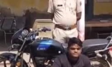 अवेध हथियार , चोरी की बाइक सहित एक गिरफ्तार