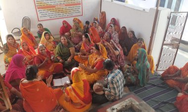 पुर में महिलाओ ने किया भजन कीर्तन का आयोजन, बढ़ चढ़कर लिया हिस्सा