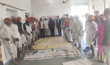 अंत्योदय फाउंडेशन ने 50 बुजुर्गो को वॉकिंग स्टिक्स का किया निशुल्क वितरण