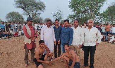 जालेश्वर बालाजी मेले मे 2100 रु की कुश्ती दंगल कालोटा के महिपाल को पछाड़ कर पौख के नेकी राम गुर्जर ने जीता