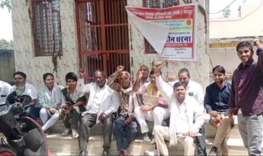 ग्राम विकास अधिकारी संघ ने वैर में राज्य सरकार की ओर से लगाए जा रहे राहत शिविरों का किया बहिष्कार