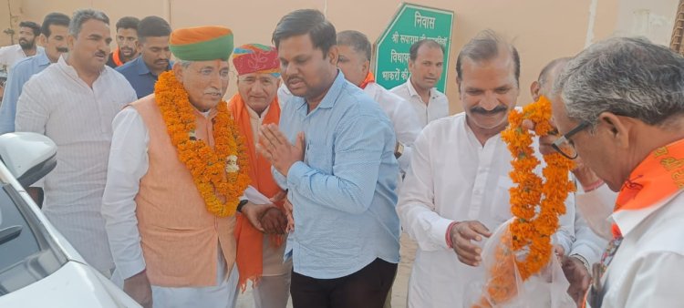 भाजपा नेता राजेन्द्र सिंह राठौड़ व केन्द्रीय मंत्री मेघवाल का मकराना आगमन पर किया स्वागत