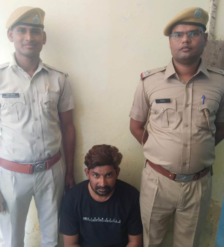 शातिर बदमाश चोरी की बाईक सहित गिरफ्तार: बदमाश के खिलाफ गोविन्दगढ-सीकरी थाने में मामले दर्ज