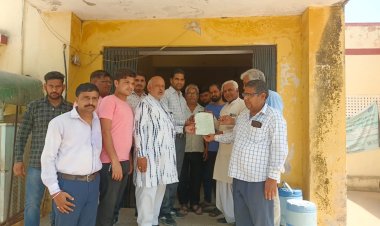 दौसा में iti कॉलेज की छात्रा पर हमला प्रकरण मामले मे ब्राह्मण समाज के लोगो ने राज्यपाल के नाम सौपा ज्ञापन