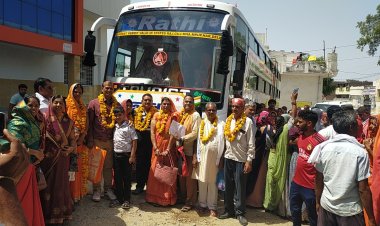सौ यात्रियों का जत्था कारोई से उत्तराखंड यात्रा के लिये रवाना