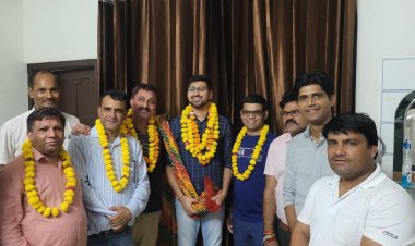 यूपीएससी की परीक्षा पास करने पर अलवर के यश शर्मा का किया विप्र गौरव सम्मान