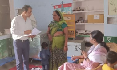 तहसीलदार ने किया सेनेटरी नैपकिन व बाल गोपाल योजना का औचक निरीक्षण