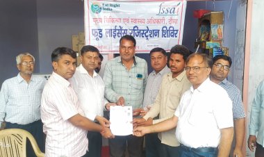 मुख्य चिकित्सा एवं स्वास्थ्य अधिकारी कार्यालय दौसा द्वारा फूड लाइसेंस रजिस्ट्रेशन शिविर मैं 110 रजिस्ट्रेशन 12 लाइसेंस दिए गए