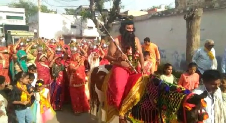 गढ़ हिम्मत सिंह में गूंजे भगवान परशुराम के जयकारे :शोभायात्रा एवं कलश यात्रा का हुआ आयोजन