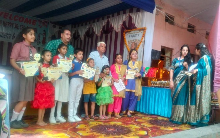 इंदिरा हैप्पी स्कूल खैरथल में मनाया गया वार्षिकोत्सव