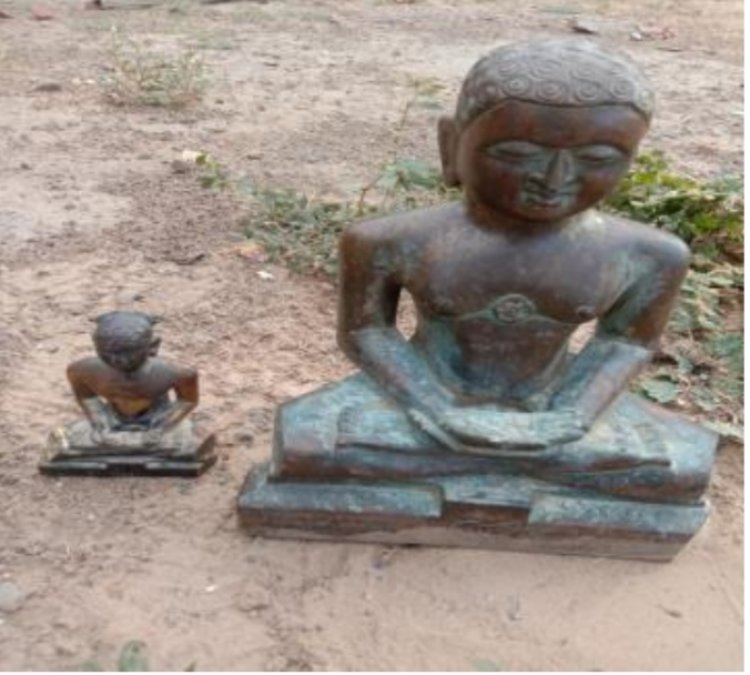 दो साल पूर्व जयपुर से भगवान श्री महावीर जी की बेशकीमती  अष्टधातु की मूर्तियों सहित युवक गिरफ्तार