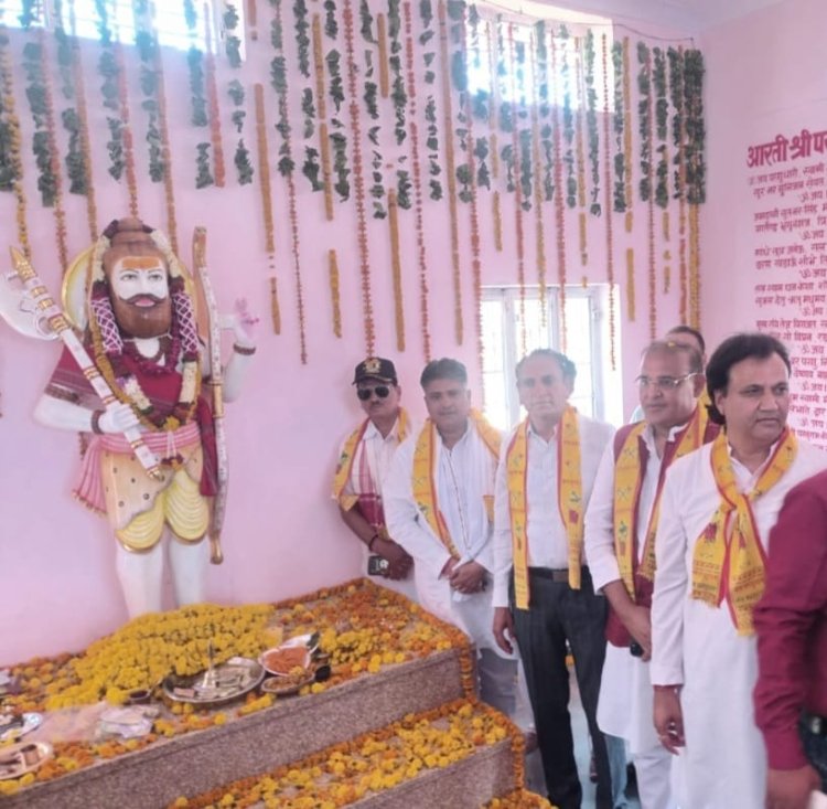 पावटा ग्राम में भगवान परशुराम की मूर्ति  की प्राण प्रतिष्ठा कार्यक्रम का हुआ आयोजन