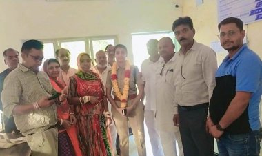 जिला पुलिस अधीक्षक जयेष्ठा मैत्रेयी के पिंडवाड़ा थाना पहुंचने पर सीएलजी सदस्यों और प्रबुद्ध जनों ने किया स्वागत