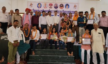 10 वीं व 12 वीं बोर्ड़ टॉपर्स को किया तिजारा गौरव अवार्ड से सम्मानित तथा मोटिवेशनल सेमिनार का किया आयोजन