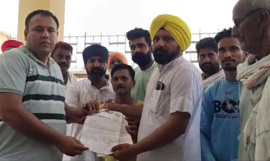 ग्रामीणों ने विधुत निगम कार्यालय का किया घेराव:भीषण गर्मी में Aen दफ्तर के पंखे बंद कर की बात,Aen दफ्तर में जमकर हुआ हंगामा