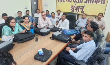 सीएमएचओ ऑफिस के सभागार में सीएचओ को दी ट्रेनिग