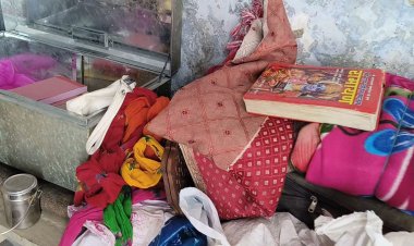 दिन दहाड़े चोरों के हौसले बुलंद, नगदी समेत छत्र ले गए चोर