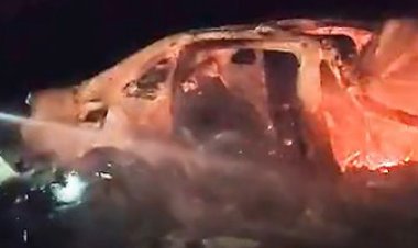 मर्सिडीज में जिंदा जला उद्योगपति:दिल्ली-मुंबई एक्सप्रेस-वे पर हुआ हादसा