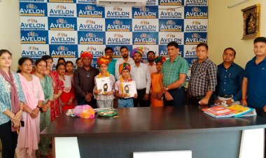 एवलोन इंटरनेशनल स्कूल के बच्चो का नवोदय में चयन होने पर किया सम्मान