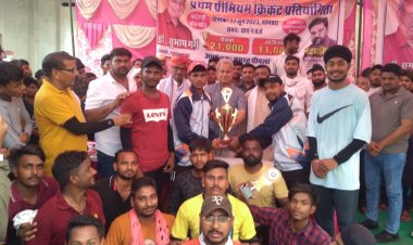 पीपला गांव में आयोजित  प्रथम प्रीमियम क्रिकेट प्रतियोगिता का हुआ समापन