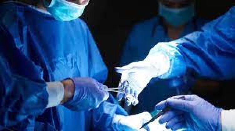 महिला के पेट में जमा थे पथरी के 350 टुकड़े: डॉक्टरों ने सर्जरी कर निकाला बाहर